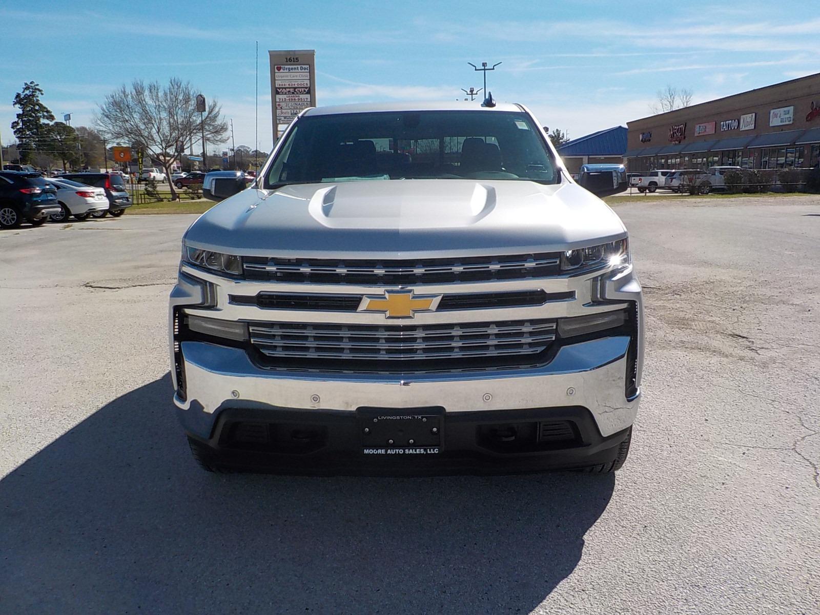 2020 Silver /Black Chevrolet Silverado 1500 LT Texas Edition (3GCPWCEDXLG) with an 5.3L V8 engine, Automatic transmission, located at 1617 W Church Street, Livingston, TX, 77351, (936) 327-3600, 30.710995, -94.951157 - ONE OWNER!! LOW LOW MILES!! Locally Owned! YES! That is the correct miles! You just need to come see this truck for yourself; it's just as nice as you think it would be! - Photo #2